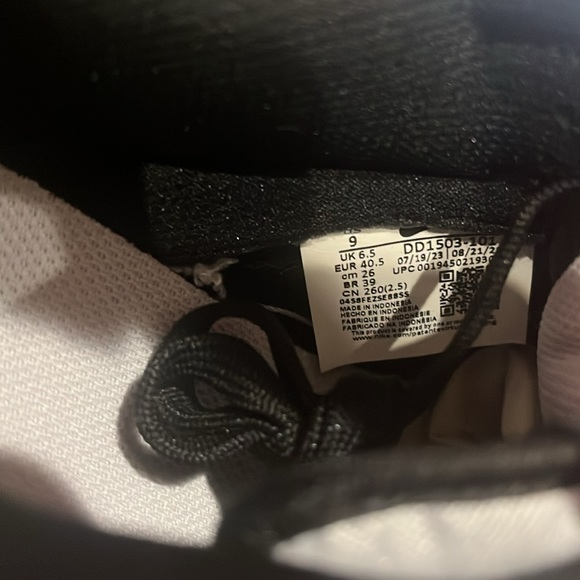 PANDA DUNKS SIZE WMNS 9!!!!! BRAND NEW NEVER WORN!!!! - Picture 5 of 5